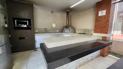 METRÓPOLE - foto 2