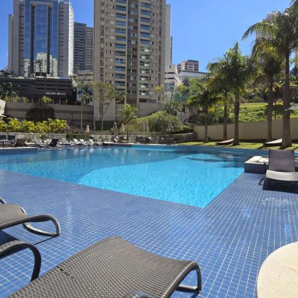 Piscina Metrópole Vila da Serra Nova Lima