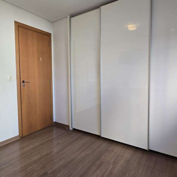 Quarto Apartamento 3 Quartos 2 vagas à venda no Met