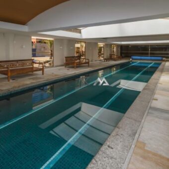 Piscina Apartamento Mobiliado de 4 Quartos, com 4 vagas, para aluguel por R$25.000,00 no Edifício Le Grand Atlas, Alameda Oscar Niemeyer 1374, Vila da Serra, Nova Lima - MG