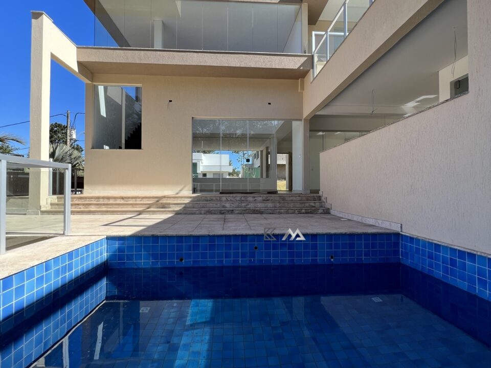 Piscina Casa com 4 suítes, 4 vagas, para alugar por R$13.500,00 no Residencial Flores, Alphaville, Lagoa dos Ingleses, Nova Lima - MG