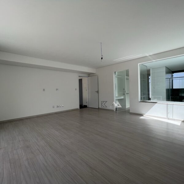 Suíte Master Casa com 4 quartos, 4 suítes à venda, por R$2.690.000,00 no Residencial Flores, Alphaville Lagoa dos Ingleses, Nova Lima - MG