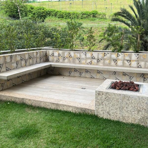 Praça de fogo Beverly Hills Vila da Serra, Alameda do Morro 72 Vila da Serra, Nova Lima - MG