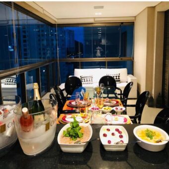 Varanda gourmet Apartamento semimobiliado, de 4 Quartos, com 4 vagas, para aluguel, por R$26.000,00 no Grand Líder Olympus Apolo, Vila da Serra, Nova Lima - MG