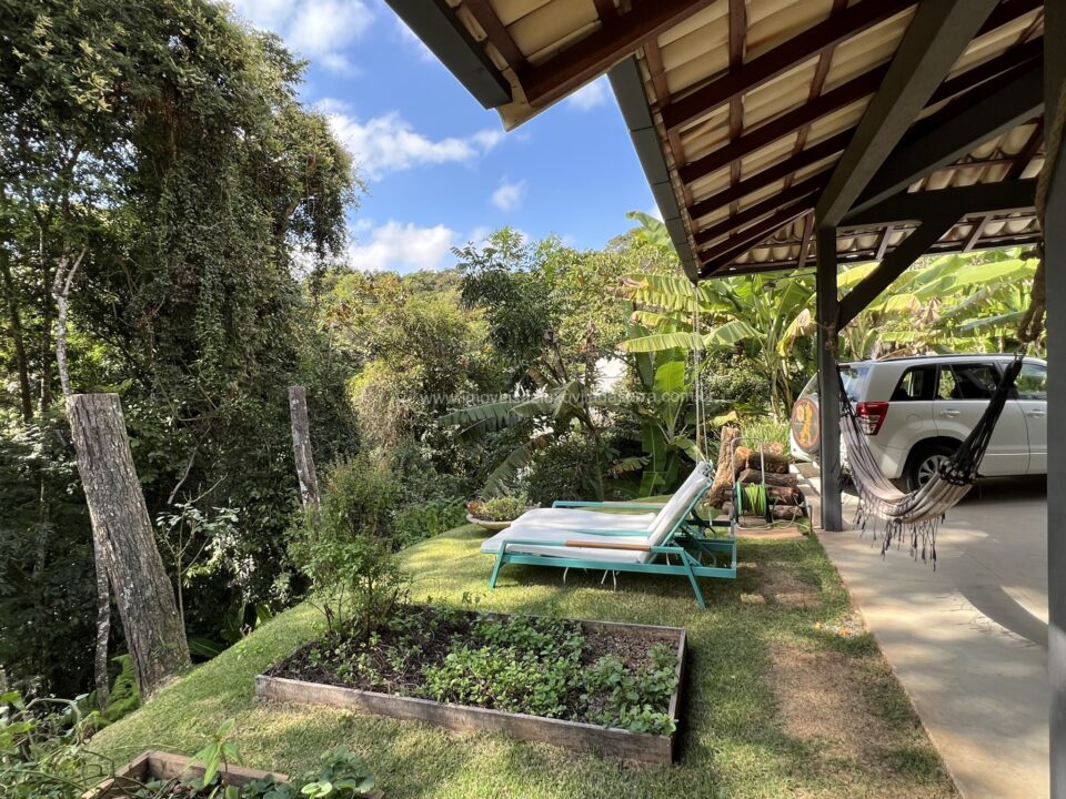jardim Casa de 4 Quartos, com 5 vagas à venda por R$2.100.000,00, no Condomínio Bosque do Jambreiro, Nova Lima - MG