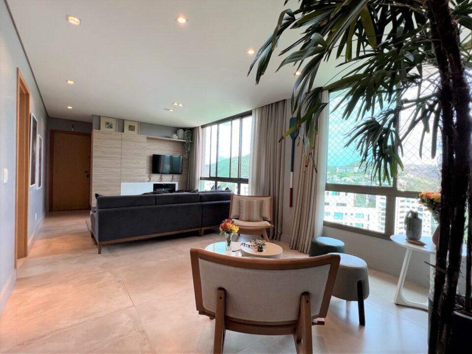 Sala com vista Apartamento de 3 quartos com 2 vagas à venda por R$1.450.000,00 no Vila Grimm, Vale dos Cristais, Nova Lima - MG