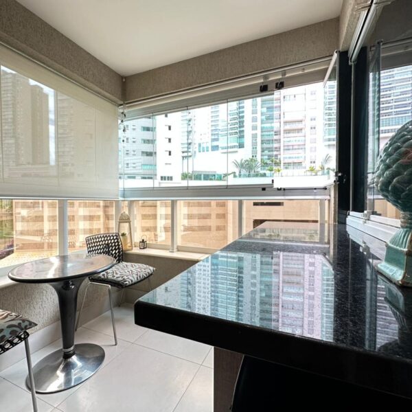 Varanda Apartamento de 2 quartos à venda, por R$970.000,00 no The Falls Vila da Serra - Nova Lima