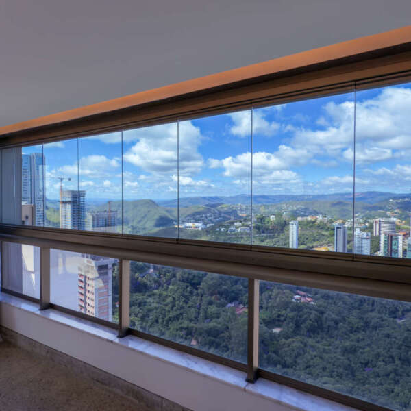 Vista Cobertura à venda no Vila da Serra Nova Lima Edifício Mirante da Serra