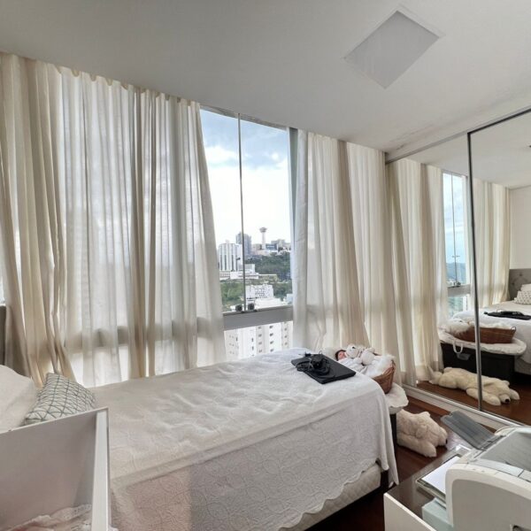 Cobertura de 4 Quartos, com 250m², à venda por R$3.400.000,00 no Condomínio Cennario Vila da Serra (9)
