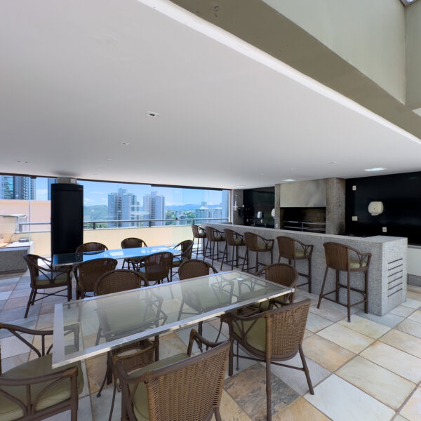 Gourmet Apartamento para alugar por R$20.000,00 no Portal da Montanha Vila da Serra