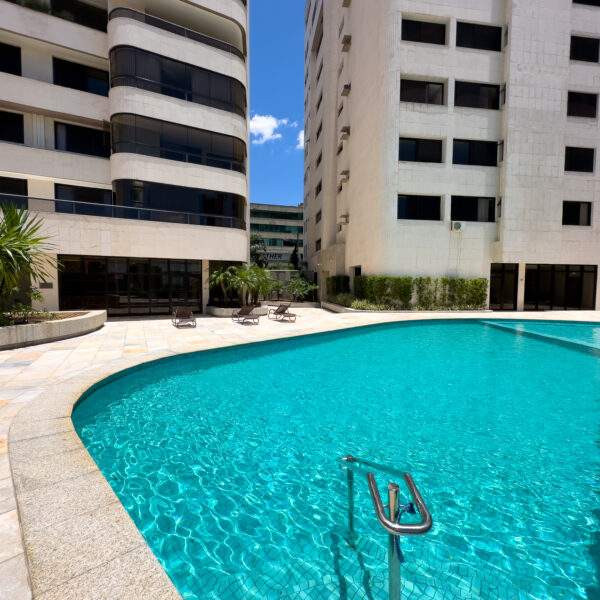 Piscina Apartamento para alugar por R$20.000,00 no Portal da Montanha Vila da Serra