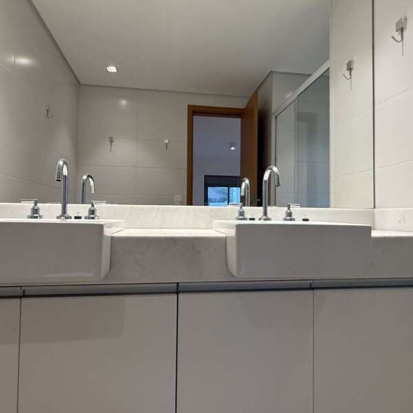 Banho com pia dupla Apartamento de 04 Quartos à venda no Kadosh Vale do Sereno