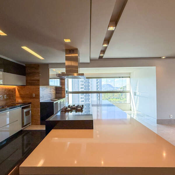 Cozinha conceito aberto Apartamento à venda no Vilaró Vale do Sereno
