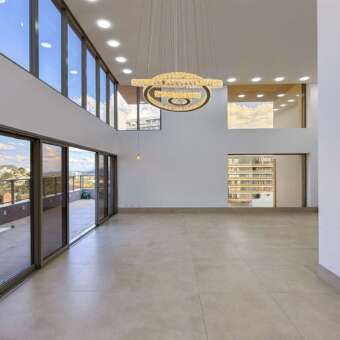 Sala com pé direito duplo Cobertura de 04 Quartos à venda no Kadosh Vale do Sereno