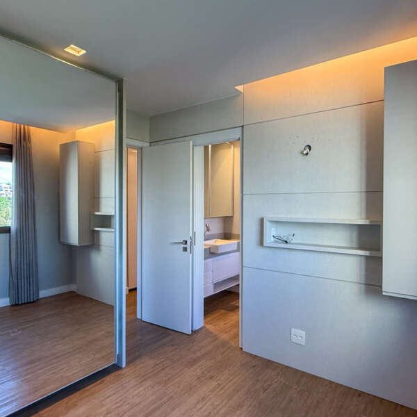 Suíte com armários Apartamento à venda no Vilaró Vale do Sereno