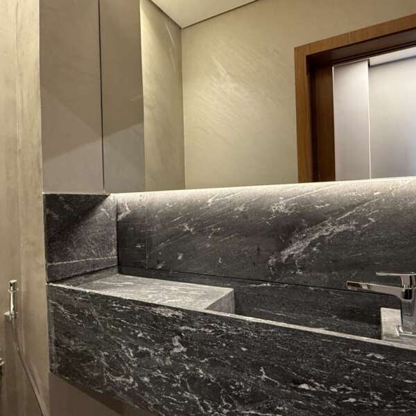 Lavabo decorado Apartamento de 3 Quartos Mobiliado para Alugar no Luar Vale do Sereno