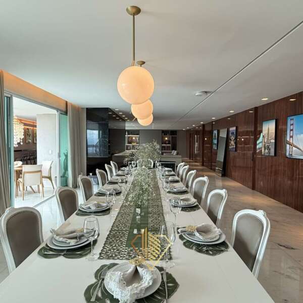Mesa de jantar Apartamento de 510m² à venda no Green Garden Vila da Serra