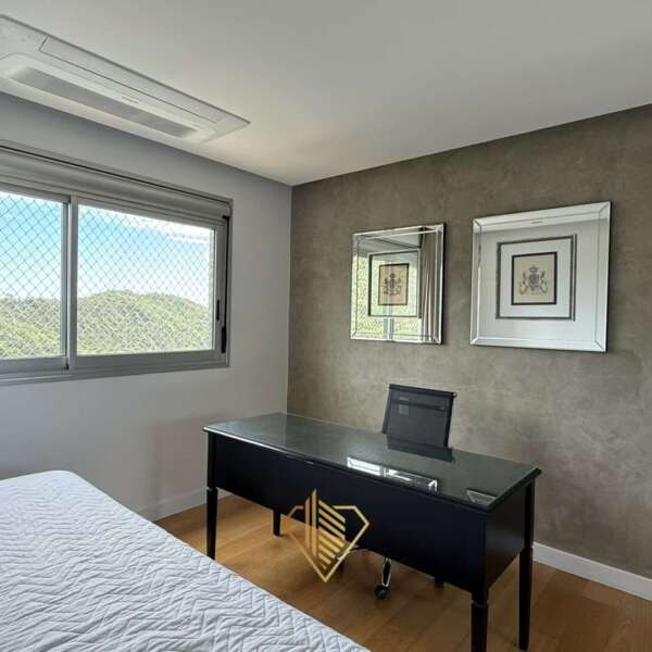 Suíte de visita Apartamento de 510m² à venda no Green Garden Vila da Serra