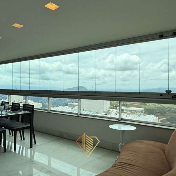 Varanda co vista panorâmica Apartamento de 510m² à venda no Green Garden Vila da Serra