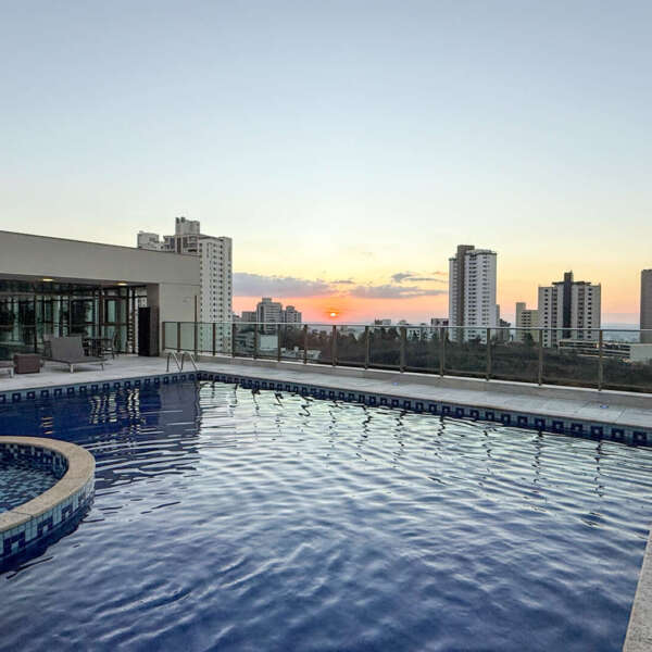 Piscina com vista para o pôr do sol Apartamento mobiliado para alugar no Grand Líder Olympus, Vila da Serra, Nova Lima
