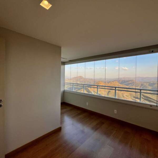 Quarto com vista panorâmica Apartamento 2 Quartos para alugar no Edifício Inovatto Vila da Serra Nova Lima