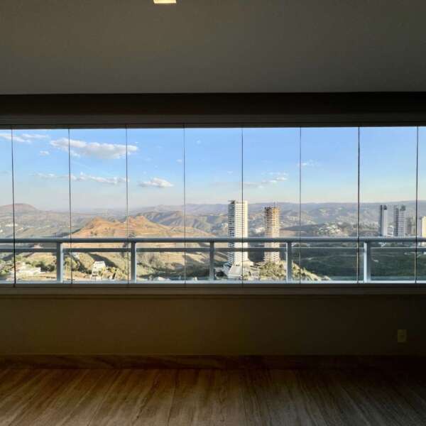 Varanda integrada com vista panorâmica Apartamento 2 Quartos para alugar no Edifício Inovatto Vila da Serra Nova Lima