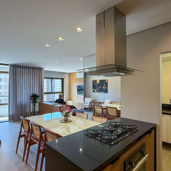 Cozinha aberta Apartamento mobiliado à venda no Luar Vale do Sereno Nova Lima