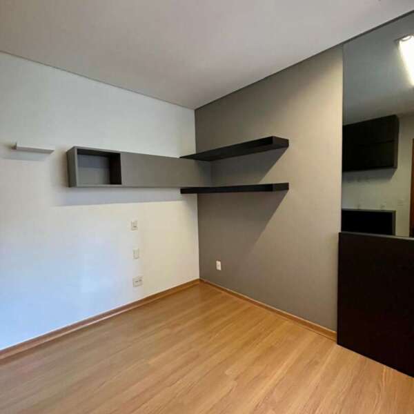 Quarto apartamento de 3 quartos à venda no Condomínio Cennario Vila da Serra