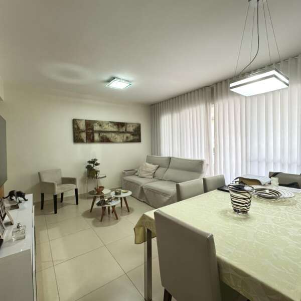 Sala ampla Apartamento de 3 Quartos à venda no Metrópole Vila da Serr