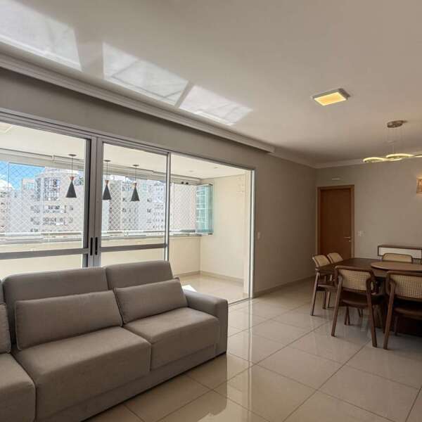 Sala com varanda Apartamento à Venda no Condomínio Cennario Vila da Serra
