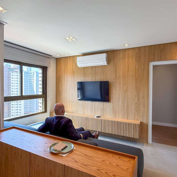 Sala de TV Apartamento mobiliado à venda no Luar Vale do Sereno Nova Lima