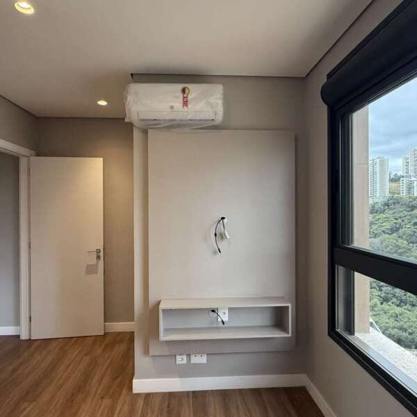 Suíte com vista Apartamento de 3 Suítes para alugar no Luar Vale do Sereno