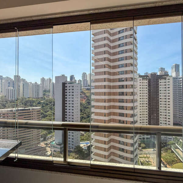 Varanda Gourmet Apartamento mobiliado à venda no Luar Vale do Sereno Nova Lima
