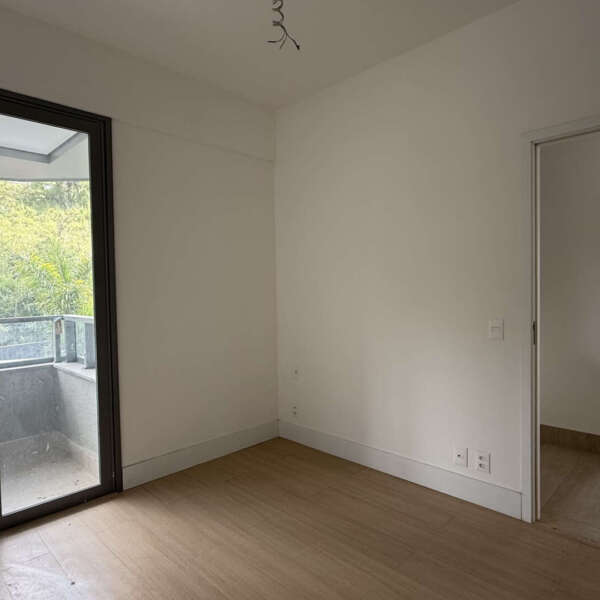Varanda-suíte-master-Apartamento-4-Quartos-à-venda-no-Sereno-Vale-do-Sereno