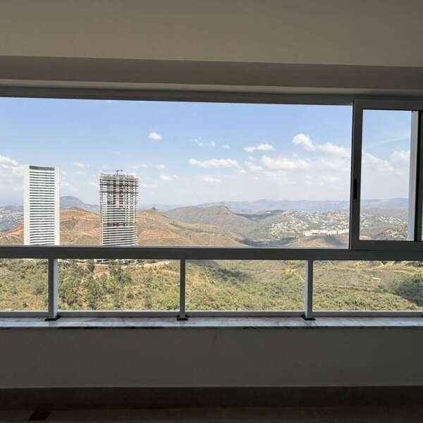 Vista varanda Apartamento de 3 suítes para alugar no Prime House Vila da Serra