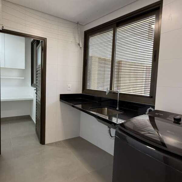 Área de serviço Apartamento mobiliado de 3 Quartos para Alugar no Luar Vale do Sereno