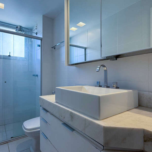 Banheiro suíte Apartamento à venda no Alsace Vila da Serra