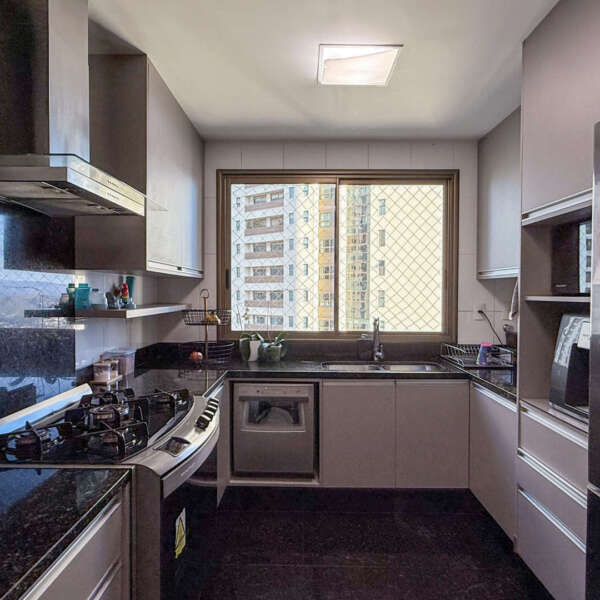 Cozinha Apartamento mobiliado no Olympus Vila da Serra para alugar