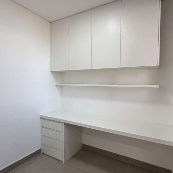 Quarto Apartamento mobiliado de 3 Quartos para Alugar no Luar Vale do Sereno