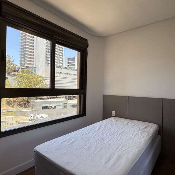 Quarto principal Apartamento mobiliado de 3 Quartos para Alugar no Luar Vale do Sereno