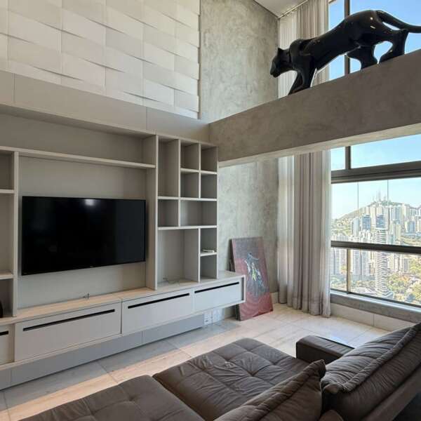 Sala de tv Loft à venda no Vila da Serra Edifício Mont Blanc