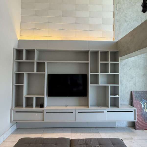 Sala tv Loft à venda no Vila da Serra Edifício Mont Blanc