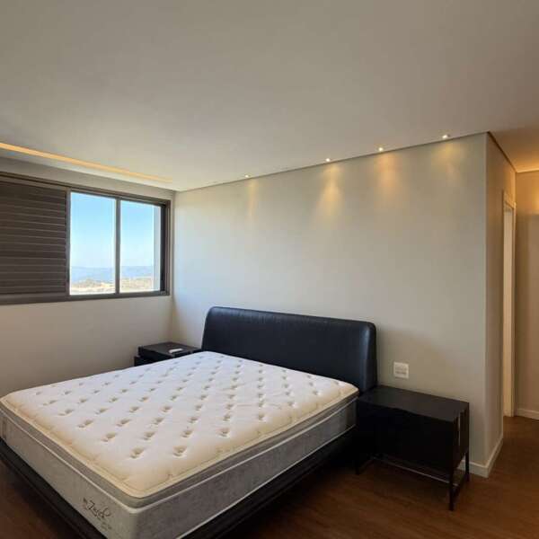 Suíte master Loft à venda no Vila da Serra Edifício Mont Blanc