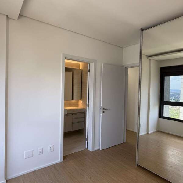 Suíte principal Apartamento à venda no Duo Vila da Serra