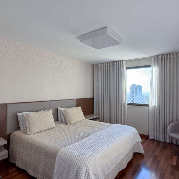 Suíte principal Apartamento mobiliado no Olympus Vila da Serra para alugar