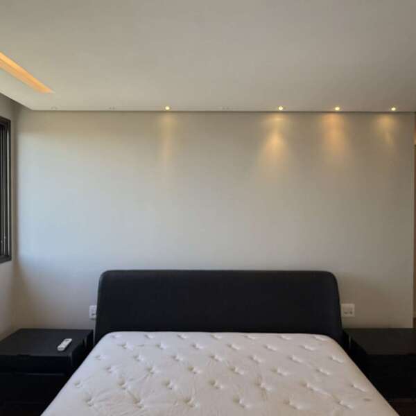 Suíte vista Loft à venda no Vila da Serra Edifício Mont Blanc