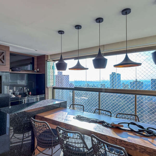 Varanda com vista para o pôr do sol Apartamento mobiliado no Olympus Vila da Serra para alugar