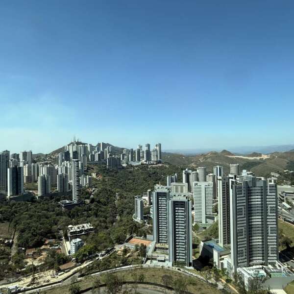 Vista Loft à venda no Vila da Serra Edifício Mont Blanc