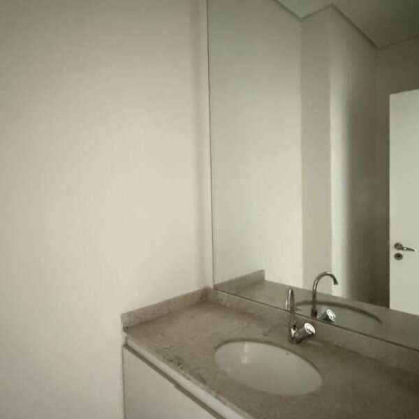 Banheiro - Sala Comercial à venda no Icon Vila da Serra