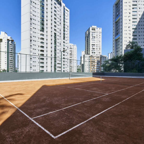 QUADRA DE SAIBRO Apartamento de 4 quartos, à venda, no Green Tower Tennis Residence, Vila da Serra
